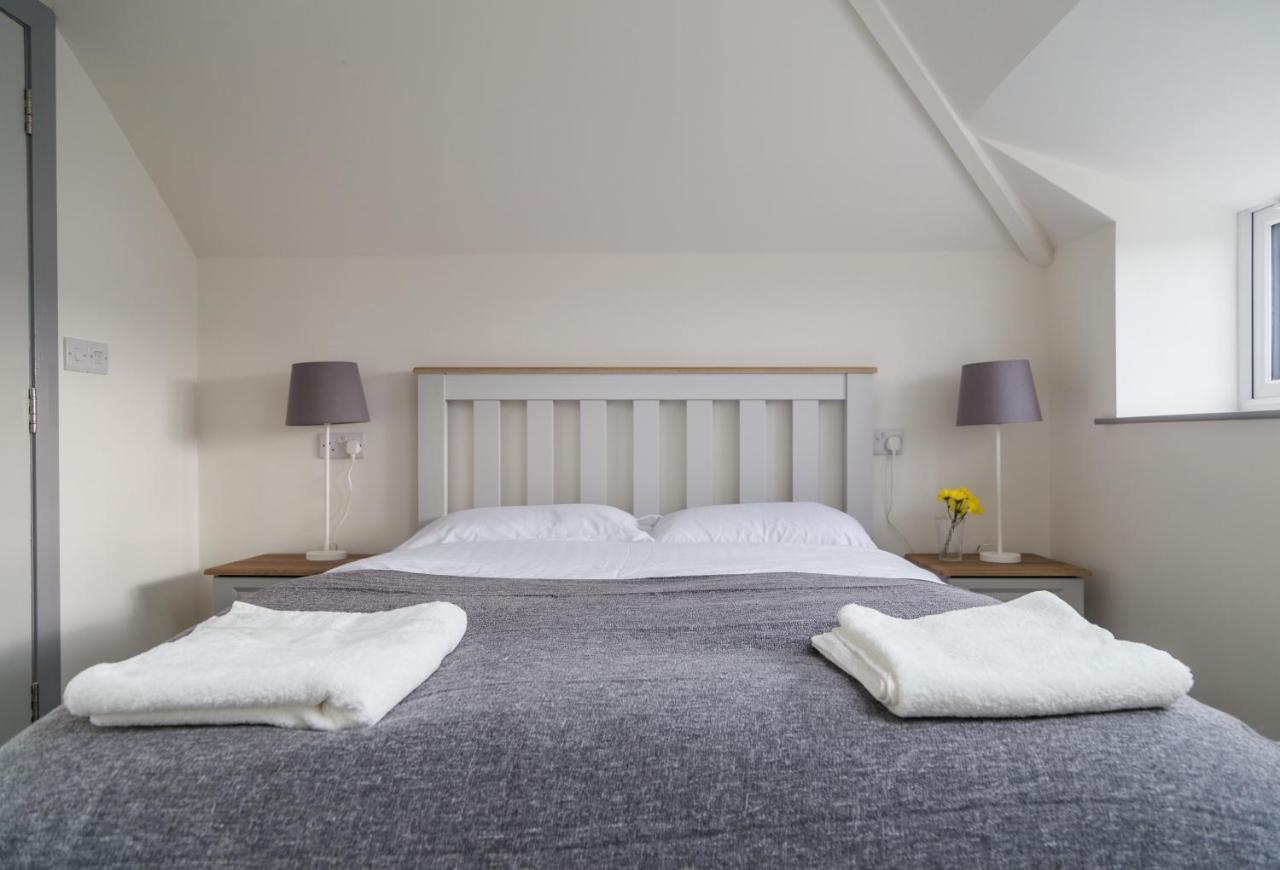 White Hall Portrush Exterior photo